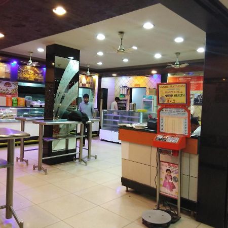 Hotel Vandematharam Μπανγκαλόρ Εξωτερικό φωτογραφία